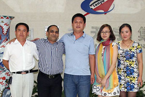 Indonesian customers come to visit our company