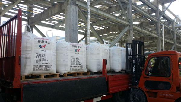 Filling of clay particles