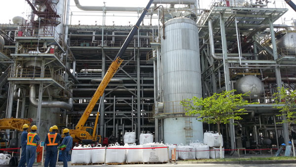 Filling of clay particles